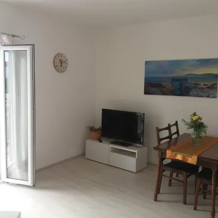 Apartamento Kanica Seaside Roko 10 M From Sea Sevid