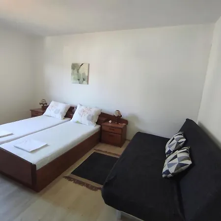Kanica Seaside Roko 10 M From Sea شقة