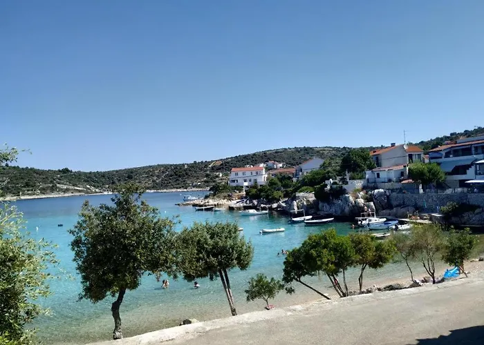 Kanica Seaside Roko 10 M From Sea Apartman Sevid